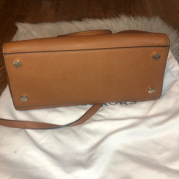 Michael Kors satchel - Picture 4 of 4